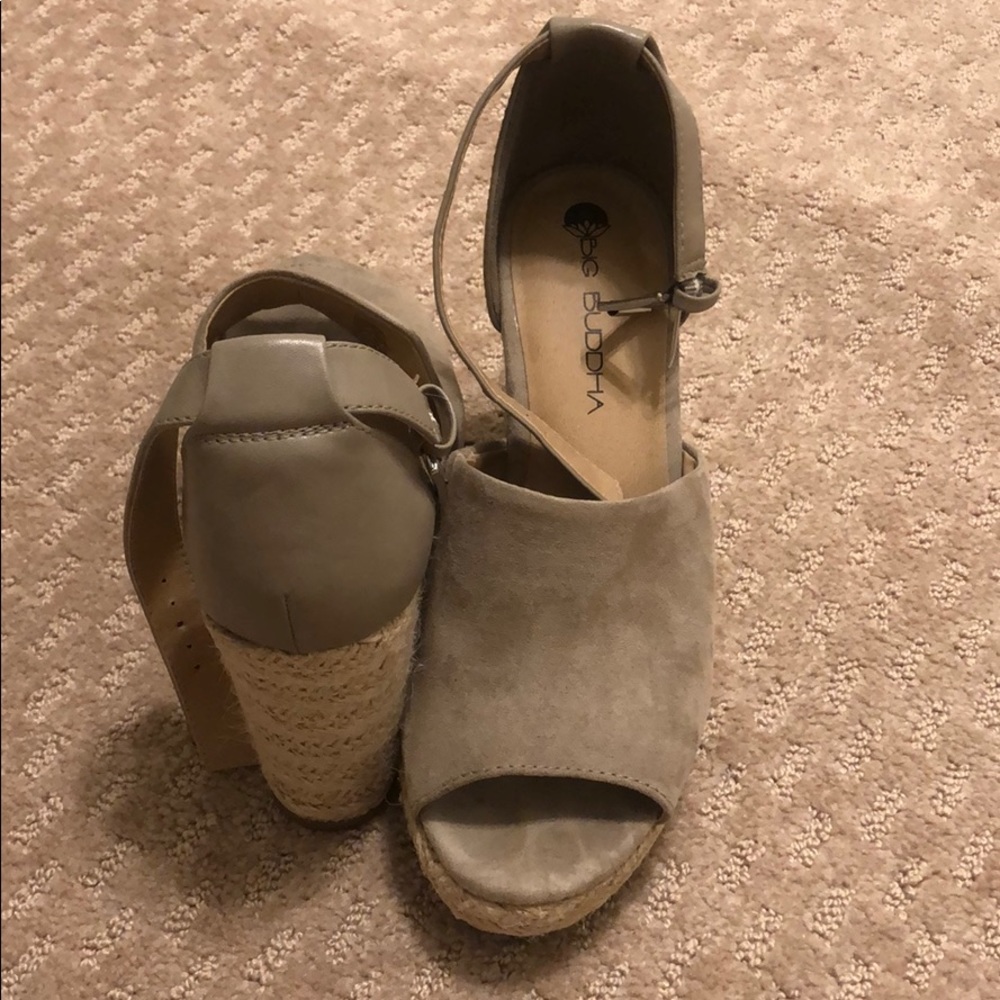 Gray wedges